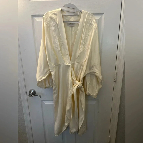 Meraki Artisanal The Arzu Dress in Off White - Picture 5 of 12